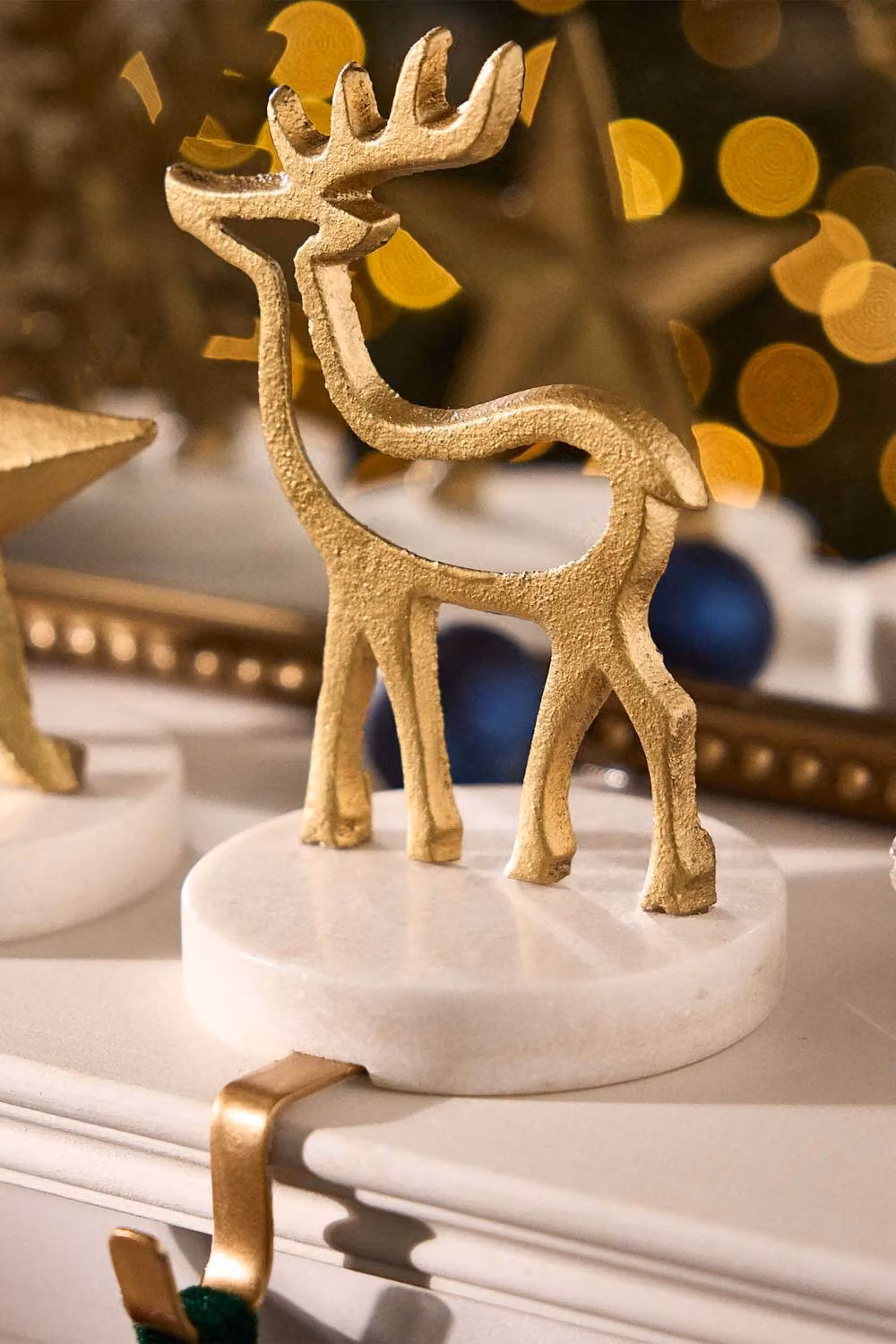 Dibor Set of 2 White Marble and Gold Reindeer Christmas Stocking Holders – 3