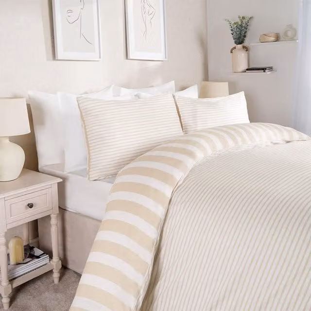 Dreamscene Reversible Striped Duvet Cover and Pillowcase Set in Beige and Yellow, W/D/H: 90 x 200 cm
