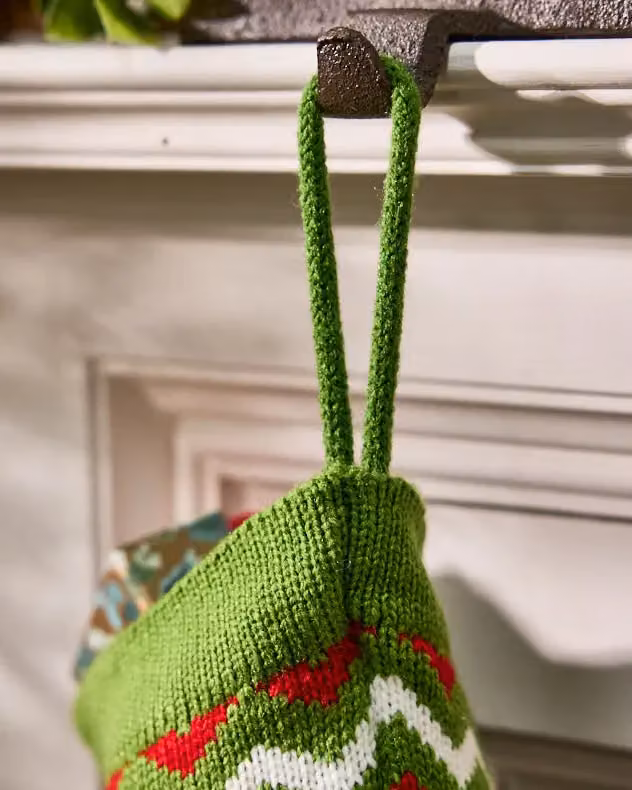 Dibor Set of 4 Traditional Festive Zig Zag Knitted Christmas Stockings in Red, Green, White and Multicolour – 5