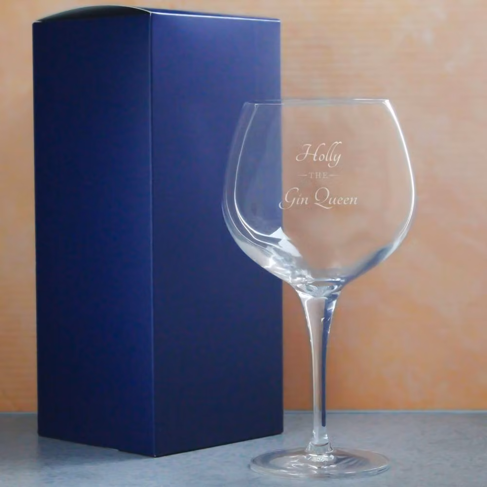 Uniqueful Personalised Primeur Gin Balloon Cocktail Glass The Gin Queen in Transparent Glass – 2