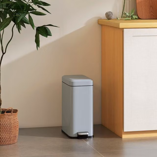 HOMCOM 5L Rectangle Compact Steel Pedal Bin with Quiet-Close Lid and Removable Inner Bucket in Grey