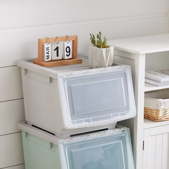 Livingandhome Stackable Mobile Storage Box with Lid in Grey and Transparent Plastic