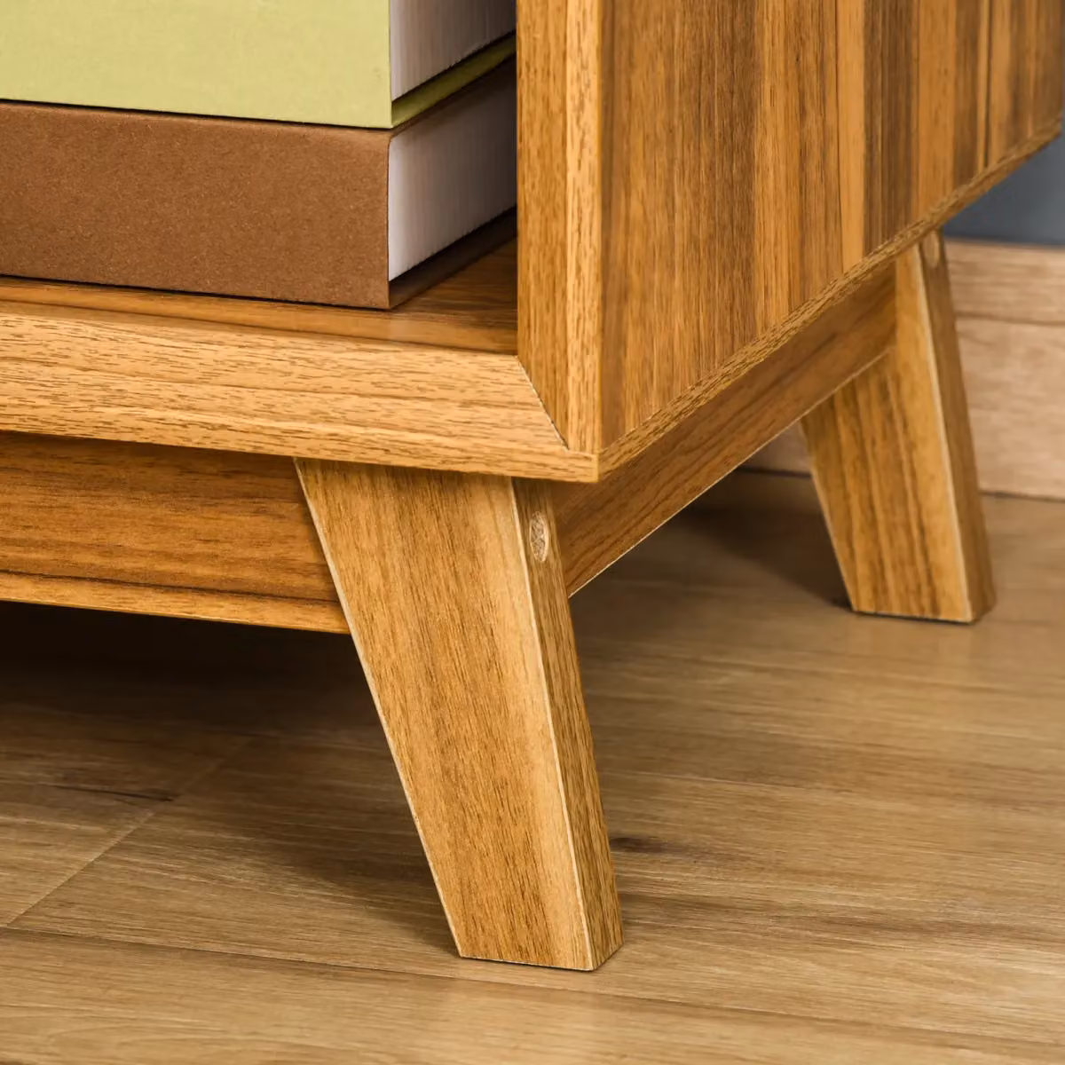 HOMCOM Modern Bedside Table with Drawer in Brown – 8
