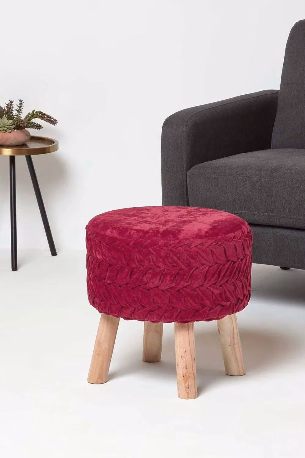 Homescapes Lyla Pink Pleated Velvet Cylindrical Footstool – 2