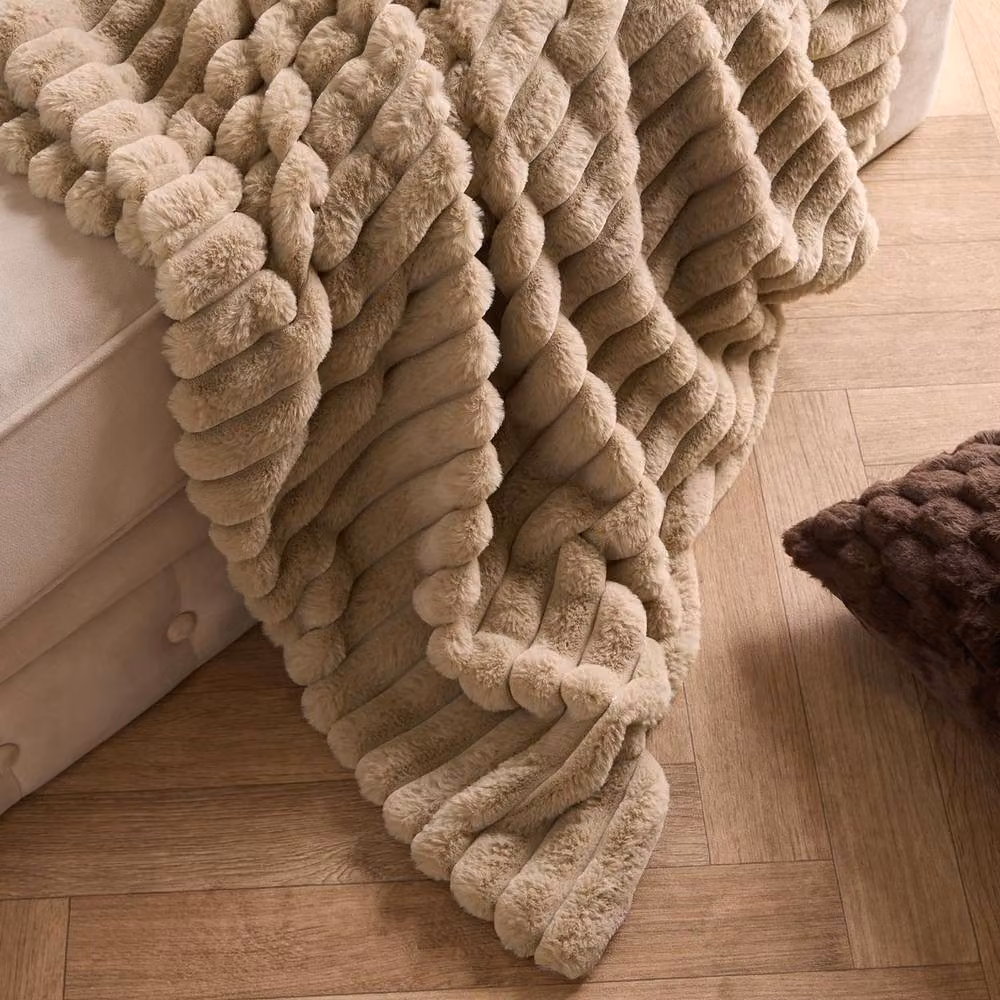 OHS Faux Fur Ribbed Fleece Throw Blanket in Taupe, W: 200 cm, D: 240 cm – 2