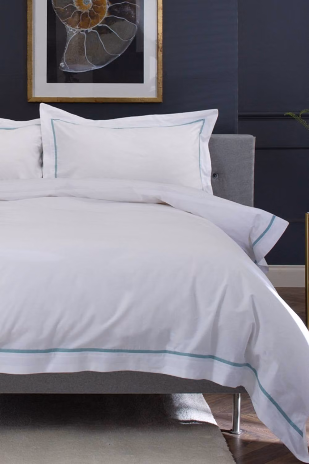 The Lyndon Company Hampstead 200 Thread Count 100% Cotton Duvet Cover and Pillowcase Set in Green, 180 x 200 cm – 1