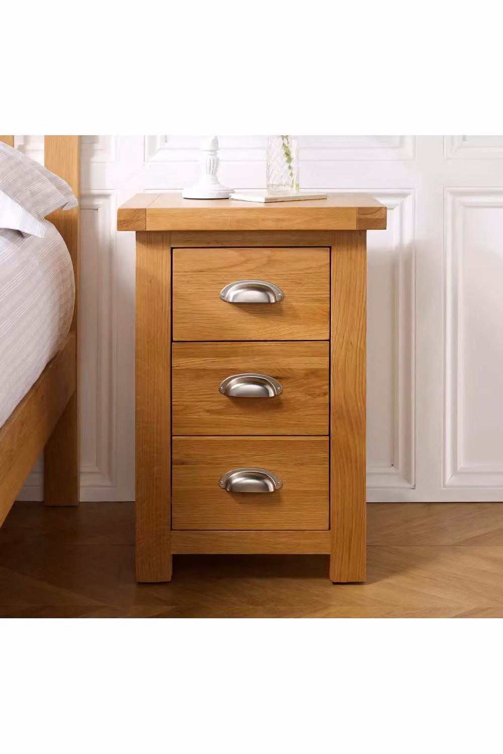 Birlea Woburn Large 3 Drawer Oak Bedside Table in Light Oak – 2