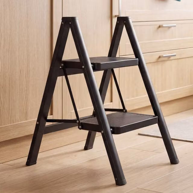 Traderight Foldable Steel Step Ladder with Rubber Feet, Black, 150kg Capacity