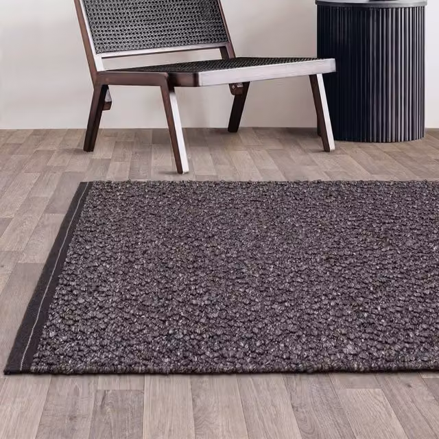 The Rug Shop UK Charcoal Modern Plain Viscose Area Rug, W: 240 cm, D: 340 cm – 1