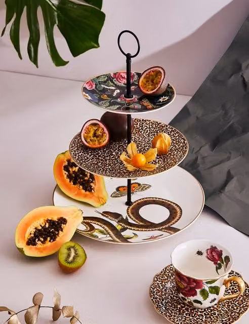 Spode Creatures of Curiosity Multicolour Bone China Round Cake Stand