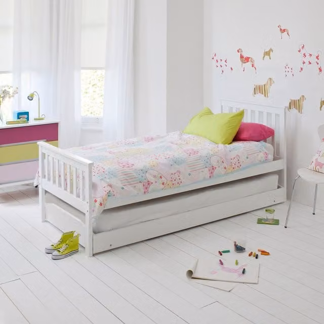 Noa and Nani Millie Day Bed with Trundle in White Solid Pine Wood