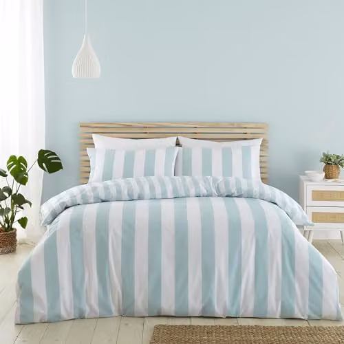 Catherine Lansfield Cove Stripe Reversible King Duvet Cover Set with Pillowcases in Duck Egg Blue and White