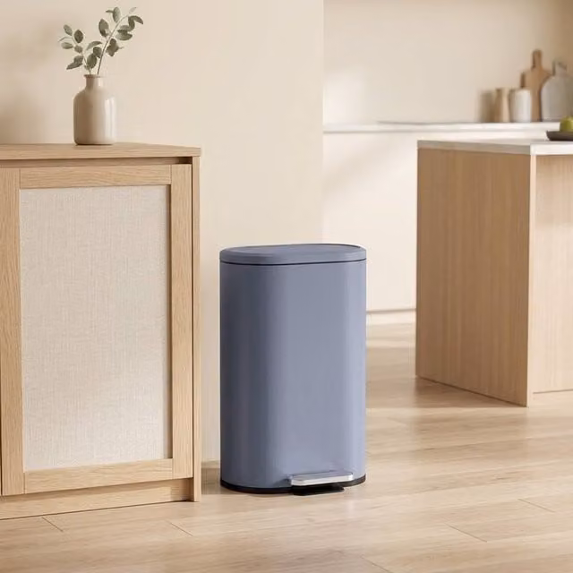 STILVORA 30L Blue Pedal Kitchen Bin with Soft-Close Lid and Removable Inner Bucket