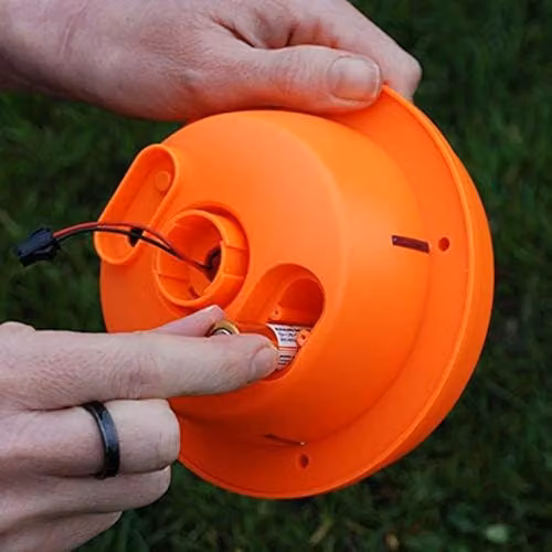 The Big Cheese Hi-Vis Mega-Sonic Solar Mole Repeller Spike, Orange – 4