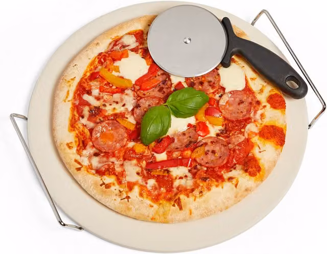 VonShef White Round Ceramic BBQ Pizza Stone and Stainless Steel Pizza Cutter Set