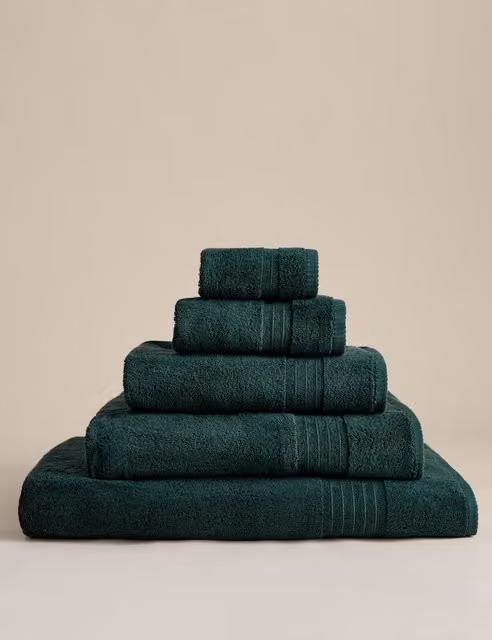 M&S Fluffy Egyptian Cotton Terry Towel in Green