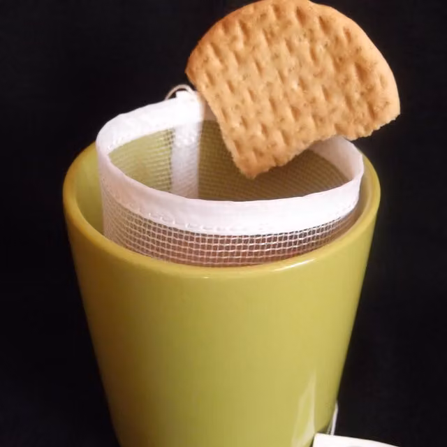 The Cookie Catcher Round Mesh Cookie Catcher in White