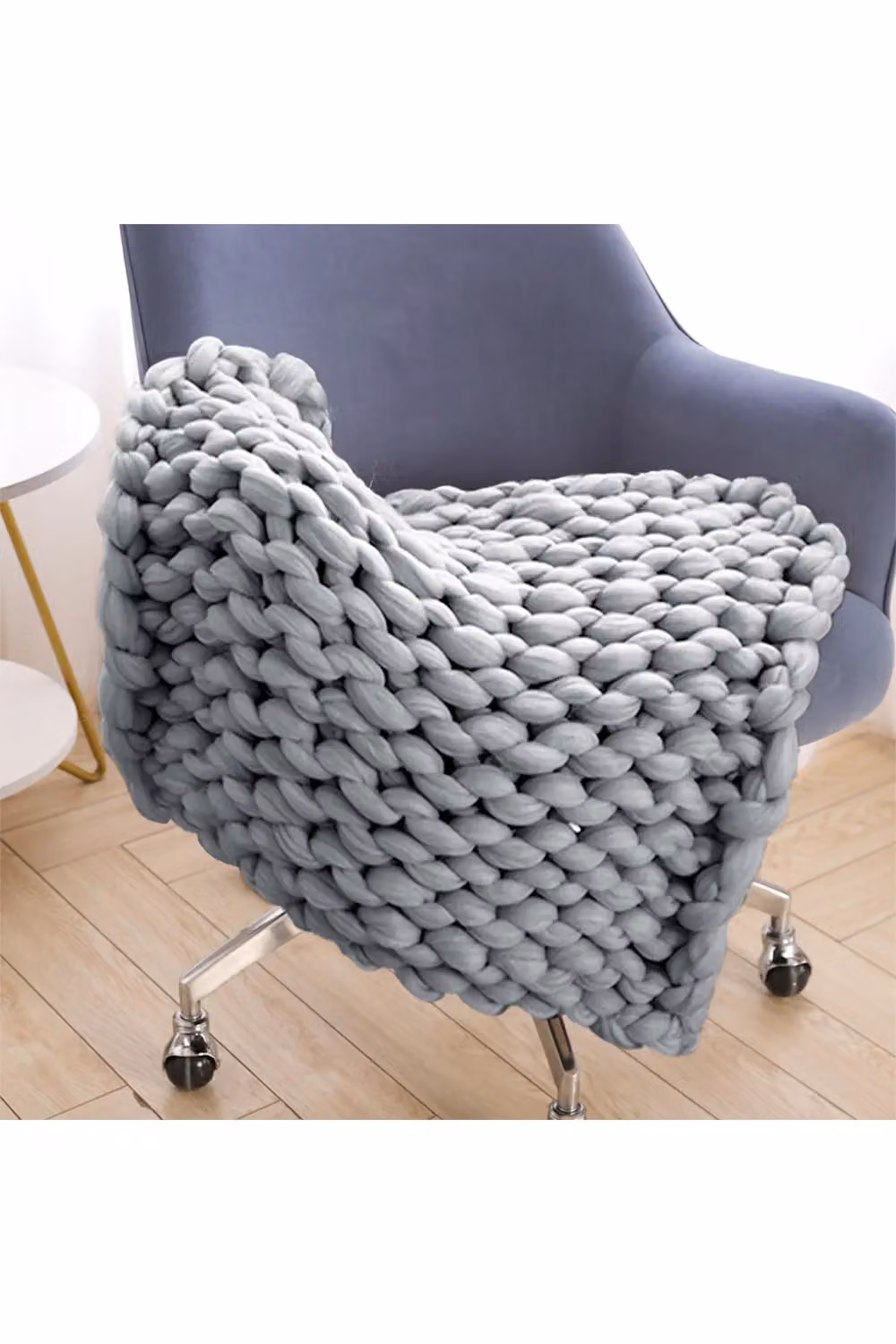 Living and Home Grey Chunky Knitted Throw Blanket, W/D/H: 60 x 60 x 60 cm – 2