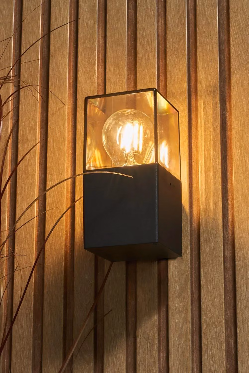 BHS Lighting Rome Modern Outdoor Wall Light in Grey with Transparent Glass – 2