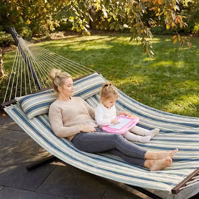 Outsunny Outdoor Hammock with Stand and Detachable Pillow in Green