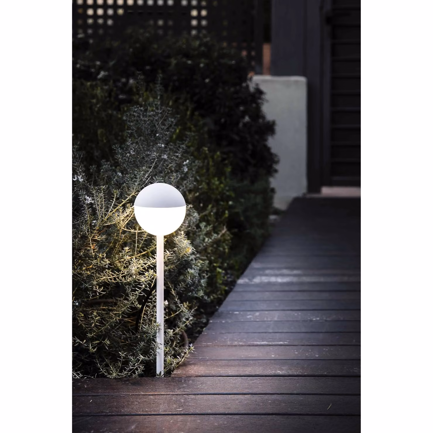 Netlighting Piccola Outdoor LED Ground Spike Lamp, White, 6W, 2700K, IP65 – 3