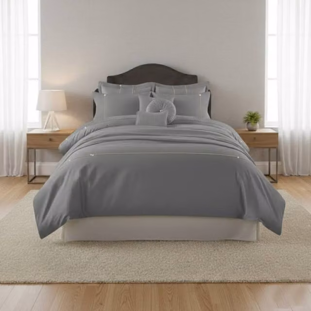 Snug City Luxury Embroidered Duvet Cover Set in Silver with Matching Accessories, W: 140 cm, L: 200 cm – 1