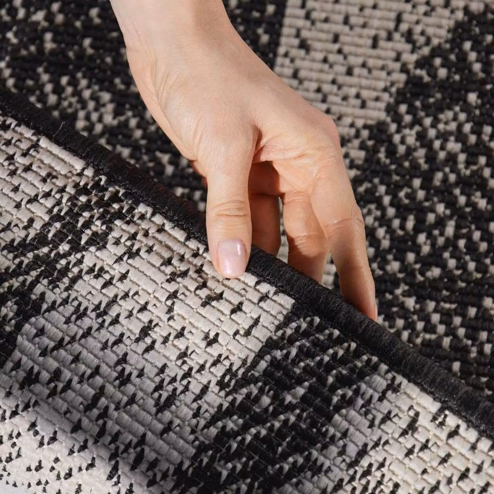 Ted Baker Ruskin Reversible Flatweave Indoor Outdoor Rug in Black, W: 120 cm, D: 170 cm – 6