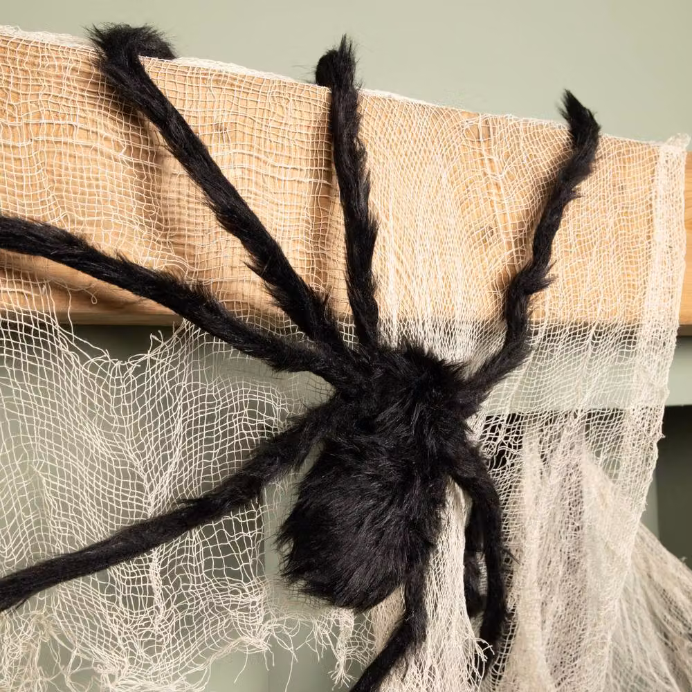 Samuel Alexander 90cm Black Furry Halloween Spider Decoration with Extendable Legs and Red Eyes – 4