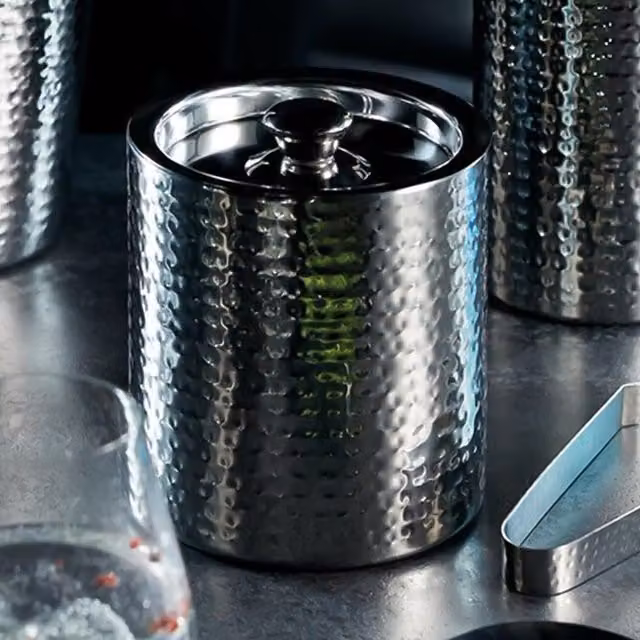 BarCraft Small Hammered Stainless Steel Ice Bucket with Lid, Silver