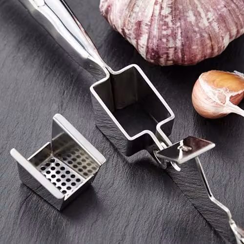 Stellar Stainless Steel Garlic Press in Silver – 2