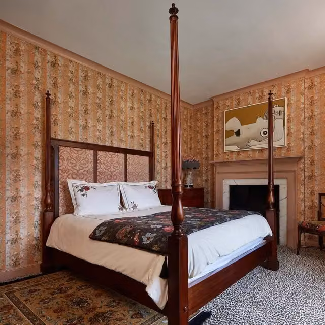 House of Hackney Camelot Canopy Bed in Natural Cherry Wood, W/D/H: 157.5 x 209.5 x 230 cm