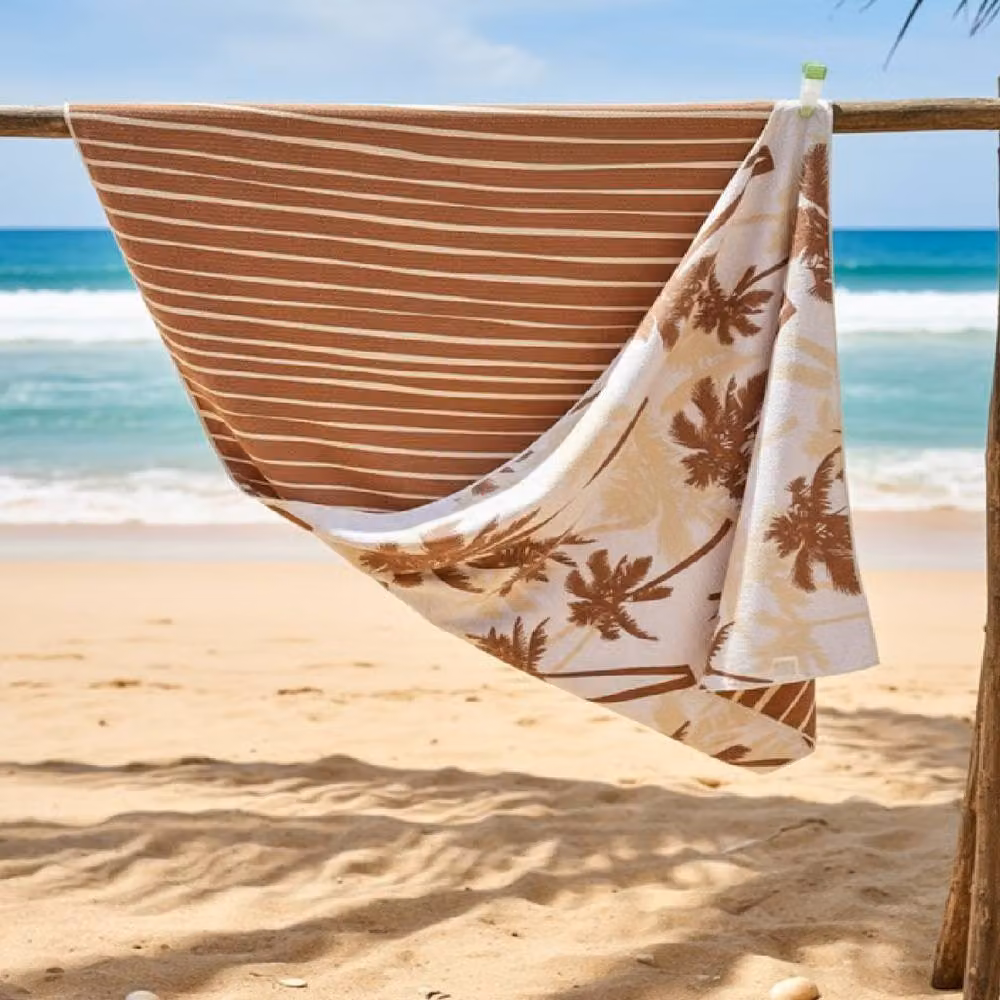LARANGE Brown Microfiber Waffle Double-Sided Beach Towel Bag, W: 160 in, H: 80 in – 2