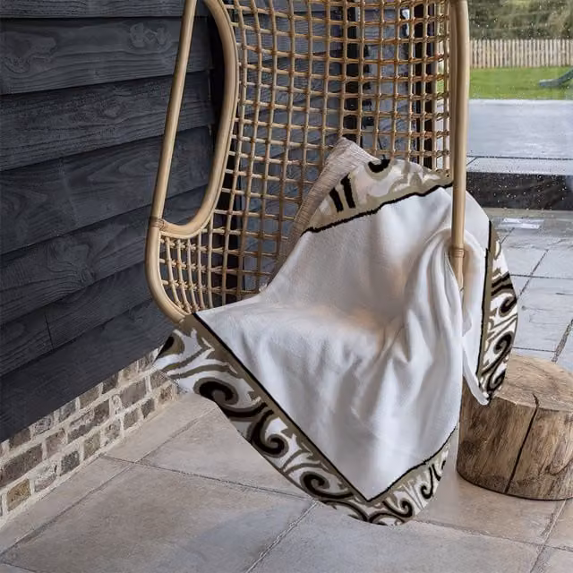 Benjamin Tate Design Egyptian Frame Fleece Blanket in Black or Beige, W/D/H: 120 x 150 cm