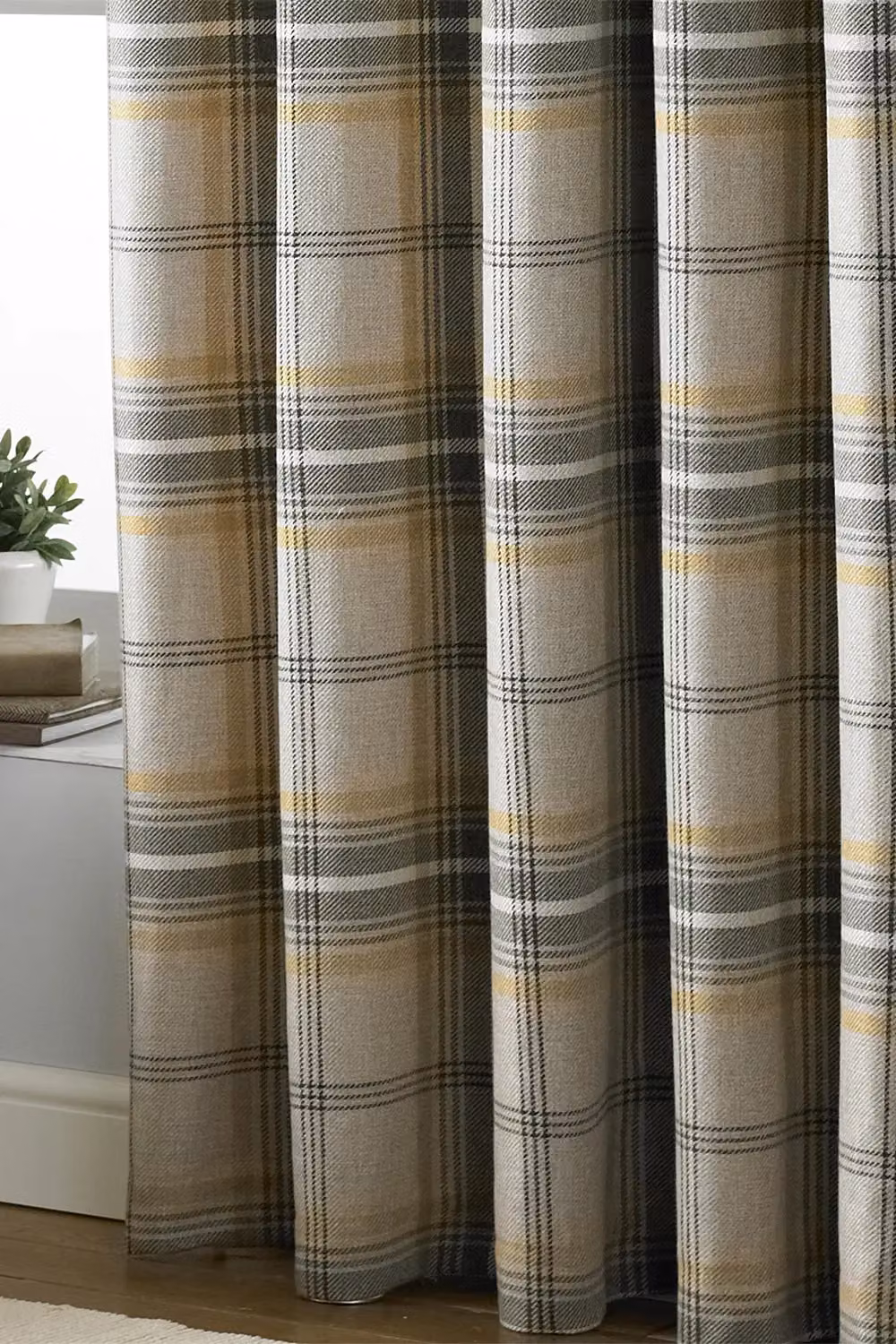 Paoletti Aviemore Yellow Checked Eyelet Curtains (Pair) W/D/H: 117 x 137 cm – 3