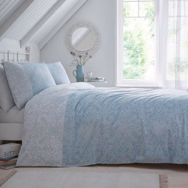 Terrys Reversible Graphic Cotton Duvet Cover Set in Blue and White