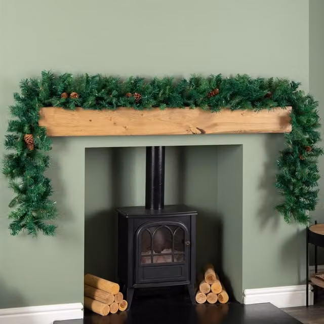 Samuel ALEXANDER 2.7m Green Christmas Garland with Pine Cones and Mixed Needles