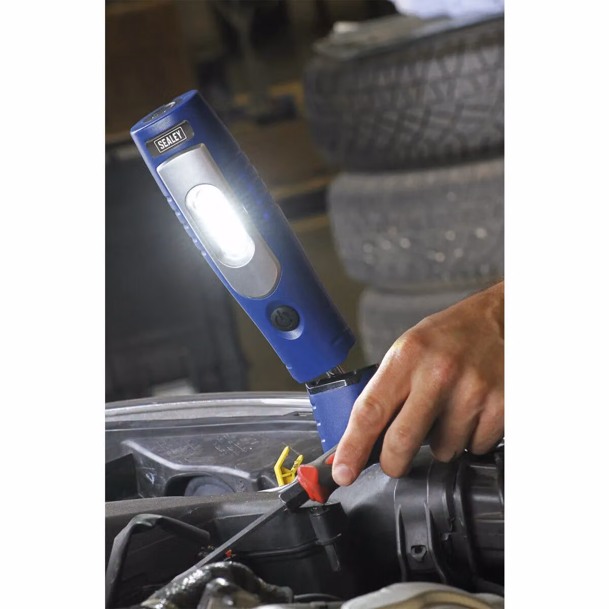 Sealey Loops Swivel Inspection Light with 7 SMD LED and 3W SMD LED, Rechargeable, Blue – 2