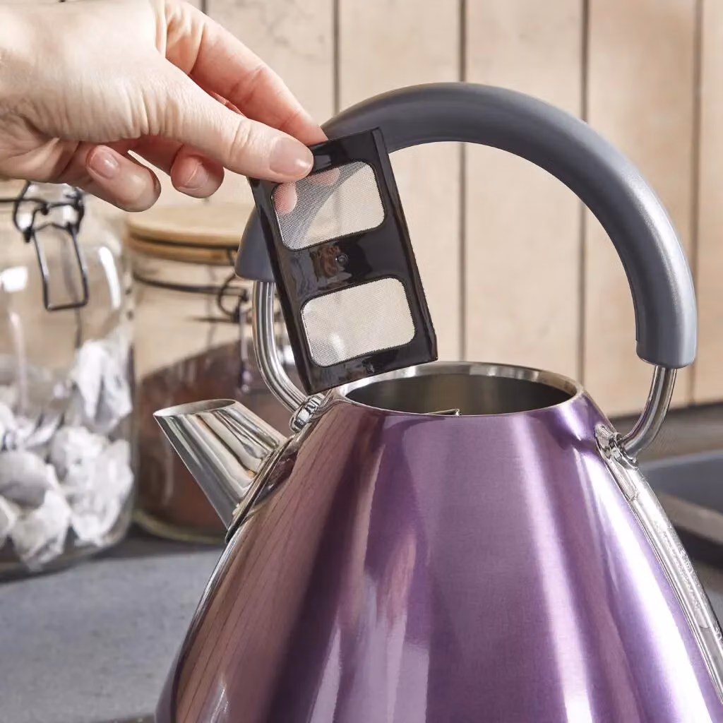 Morphy Richards Accents Pyramid 1.5 l Metal Kettle in Metallic Red and Purple – 6