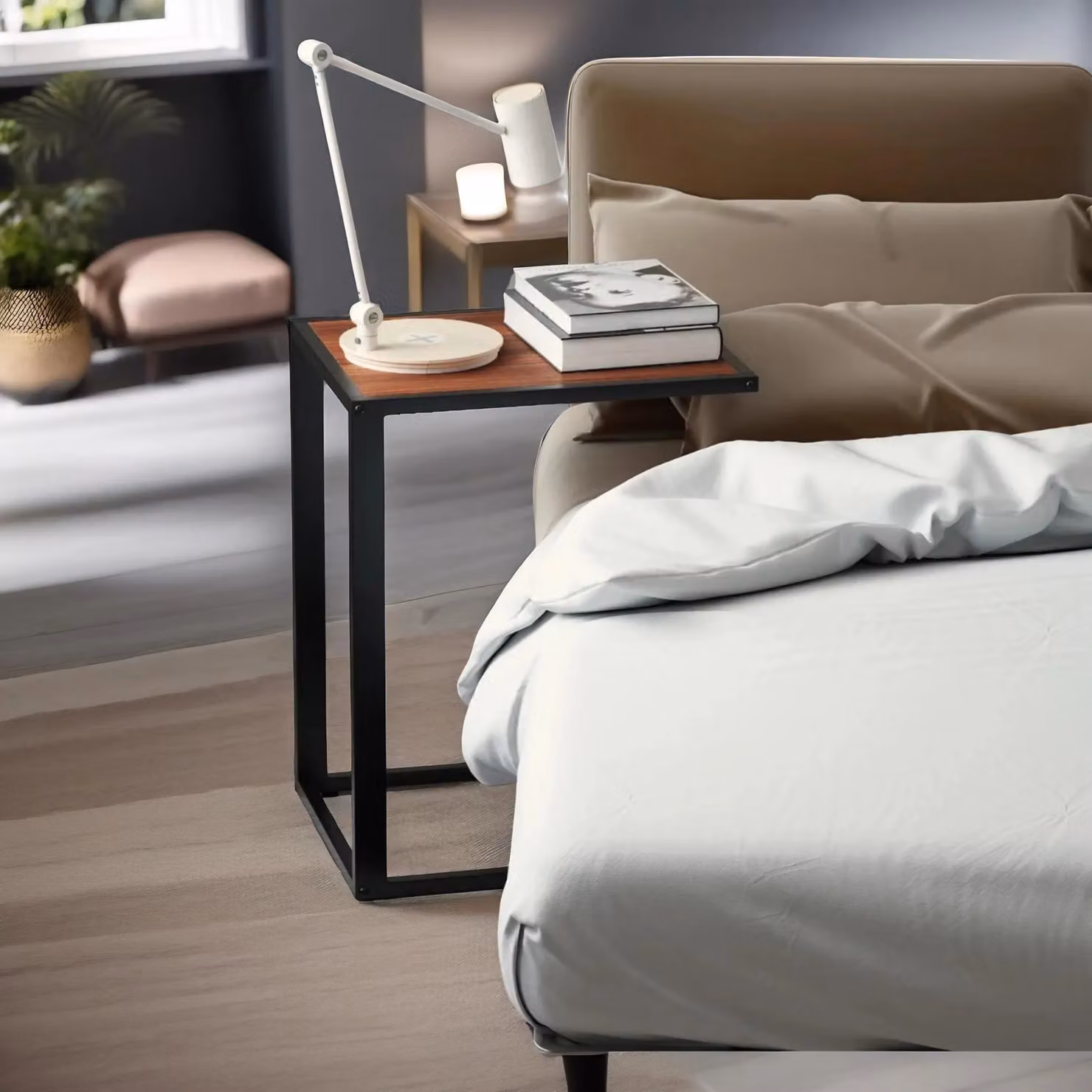 Pirlo Plush C Shaped Side Table in Walnut and Black, W/D/H: 40.6 x 40.6 x 64.2 cm – 2