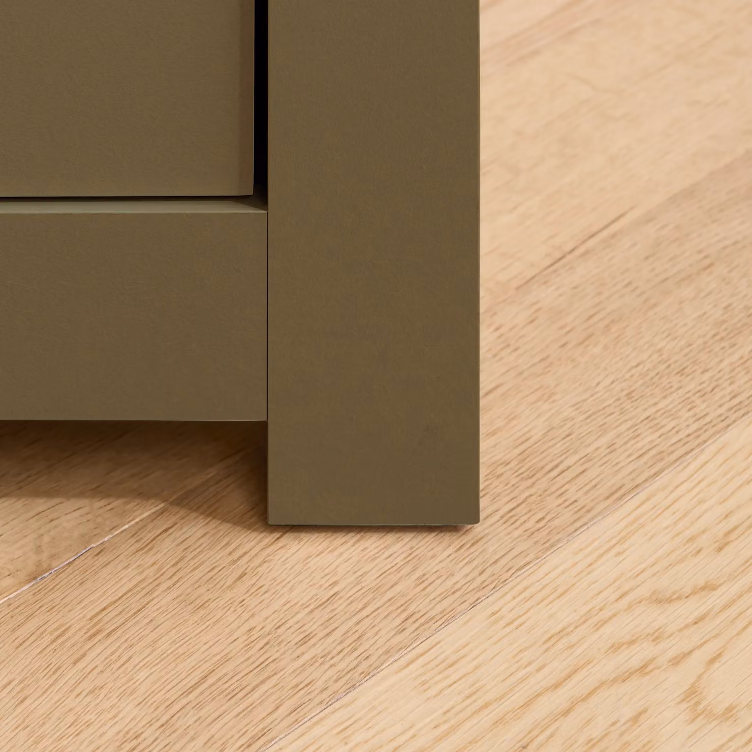 Birlea Highgate 4 Drawer Chest of Drawers in Olive Green and Oak – 3