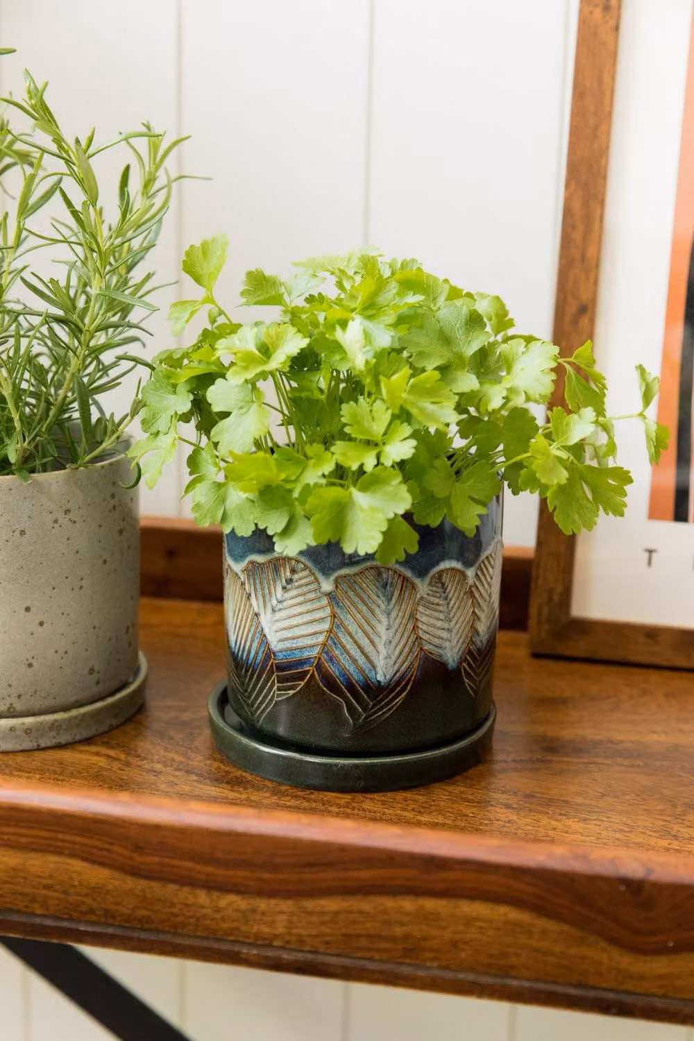 Upper Street Iridescent Leaf Ceramic Plant Pot in Blue and Green – 2