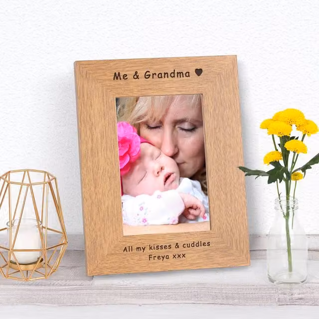 Uniqueful Personalised Me and Grandma Wood Picture Frame, Brown, W/H: 15 x 10 cm