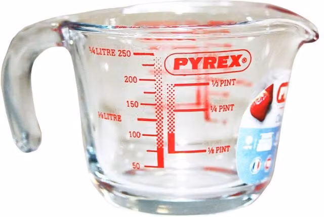 Pyrex Classic Round Glass Measuring Jug in Transparent, 250 ml