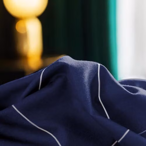 Lazzaro Home Blue Checked Microfibre King Size Reversible Duvet Cover and Pillowcase Set with Zip Closure – 3