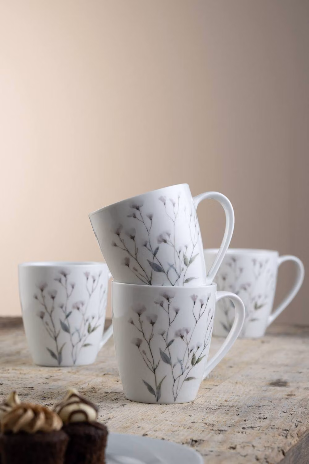 Aynsley China Cotton Blossom Bone China Floral Mugs Set of 4 in White and Multicolour – 2