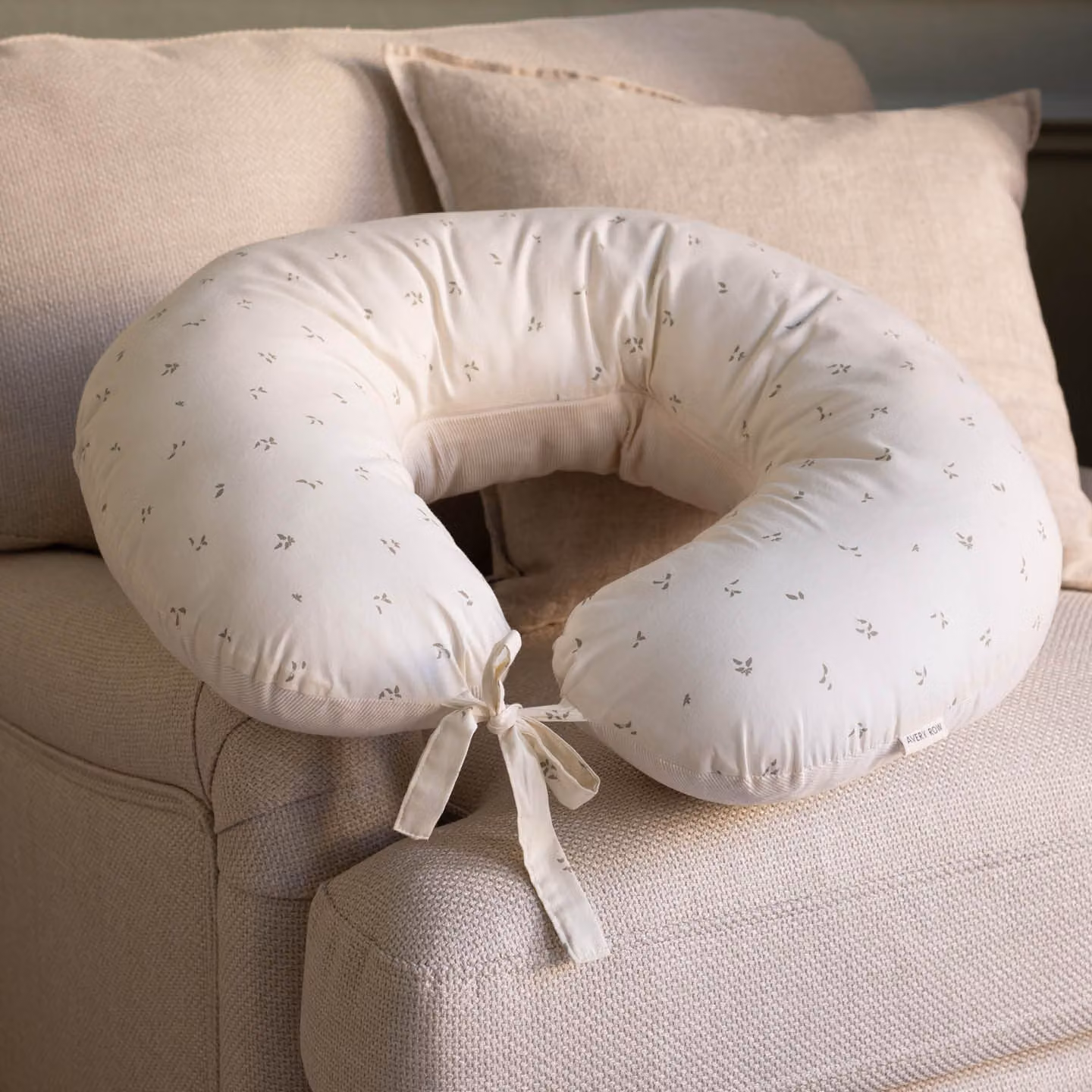 Avery Row Nettle Scatter Wrap Around Nursing Pillow in Organic Cotton – 2