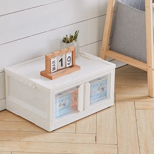 Livingandhome Collapsible Double-Door Storage Box with Wheels, White, 38l