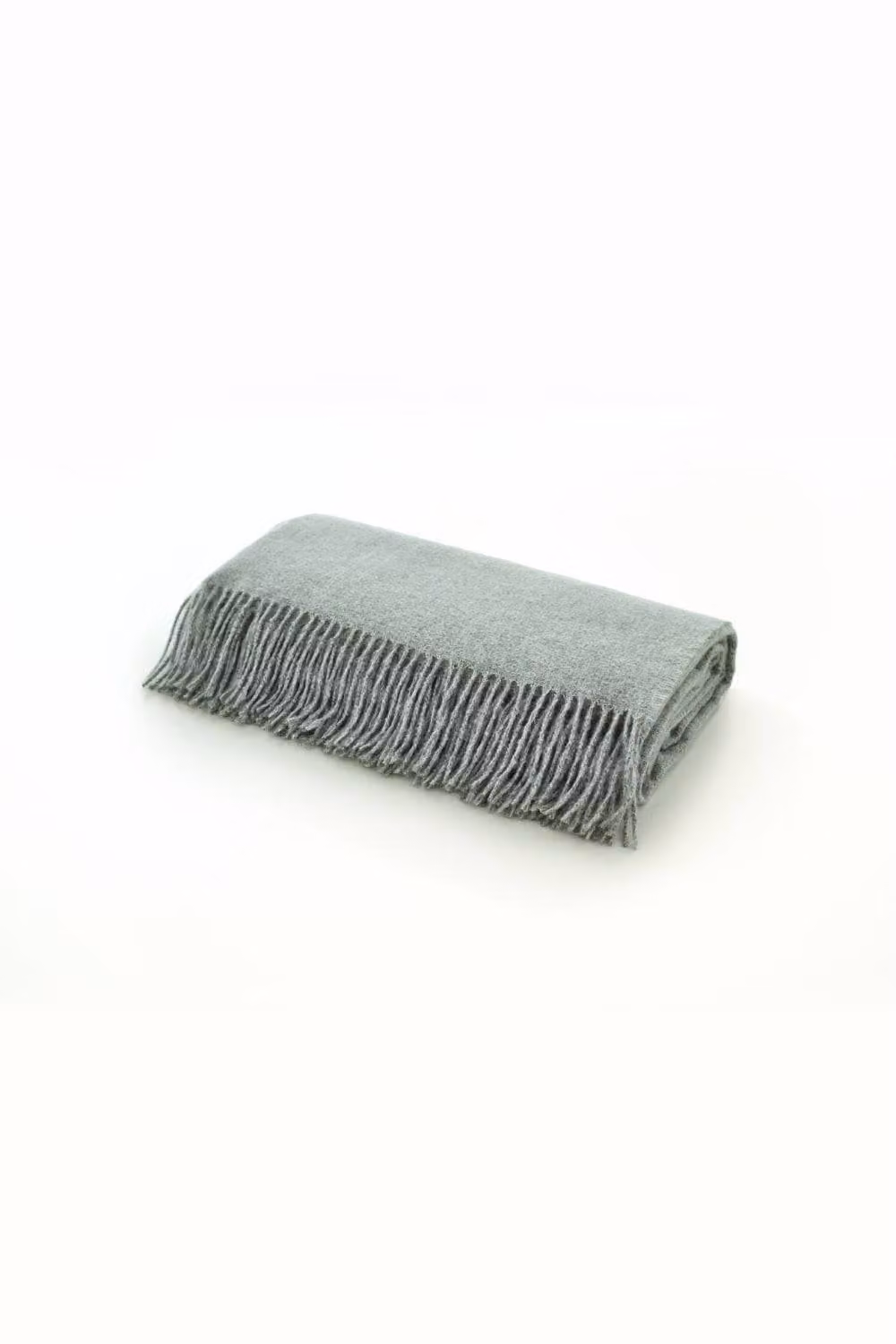 The Lyndon Company Arthington Faux Cashmere Jacquard Throw in Green, W: 130 cm, D: 180 cm – 2