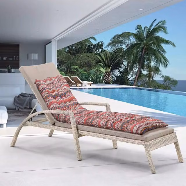 Livingandhome Multicolour Red Linen Recliner Lounge Seat Cushion with Decorative Pattern, Width: 160 cm