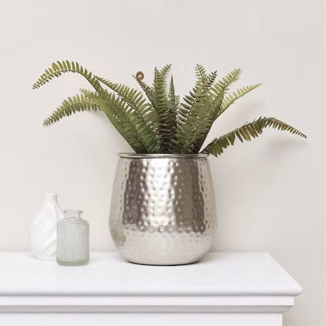 Melody Maison Modern Round Silver Hammered Metal Tabletop Planter in Black